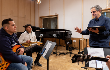 MasterClass Workshops in Snétberger Studio